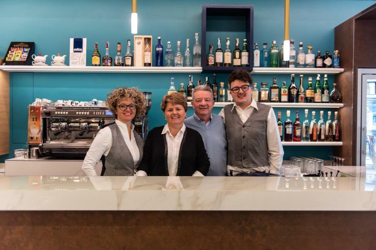 Hotel - Bar Da Natale Paesana 外观 照片